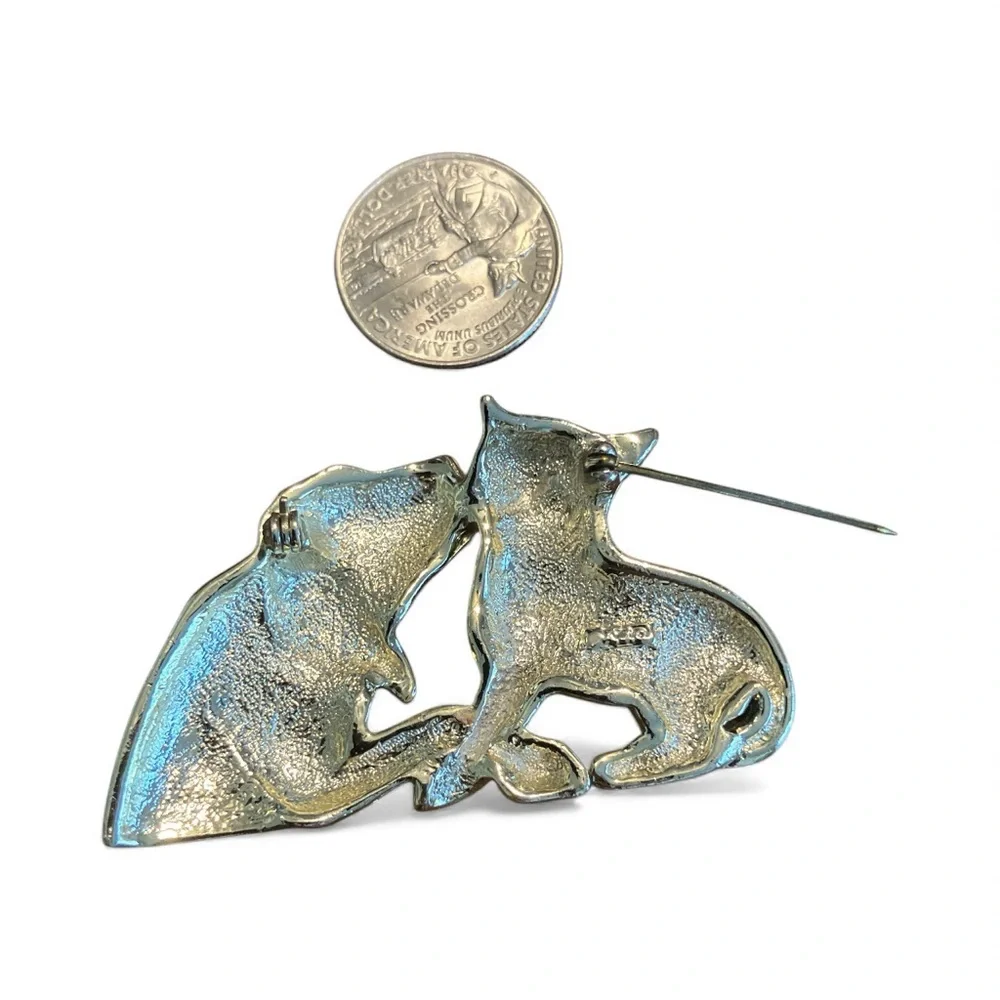Rare 80s AJC “Love Friends” Cat Dog Hound Tabby Brooch Pin Two Tone Mixed Metals - Picture 2 of 5